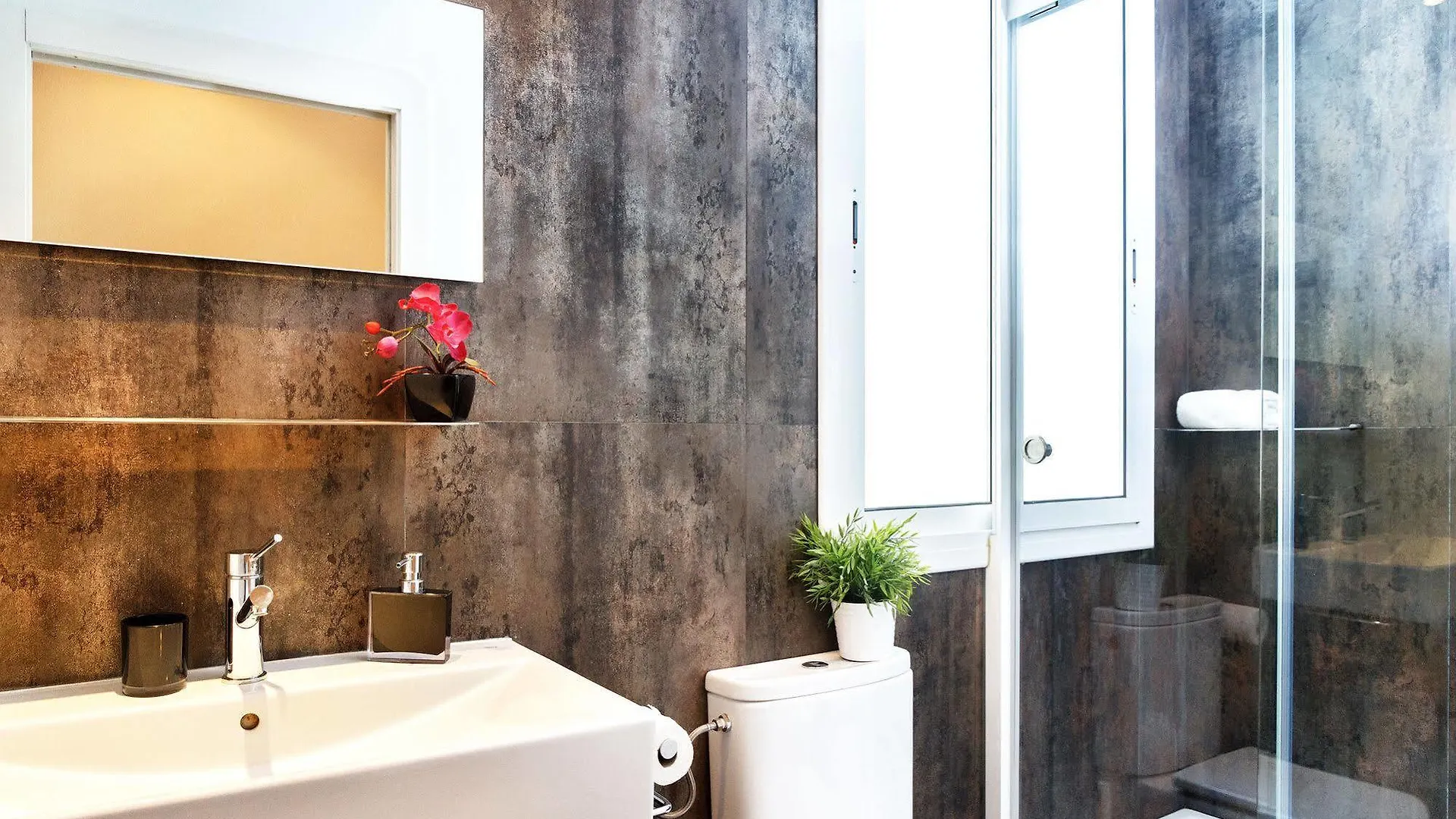 Feelathome Bonavista Apartment Barcelona